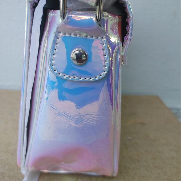 Betsey Johnson iridescent phone bag - Picture 4 of 12